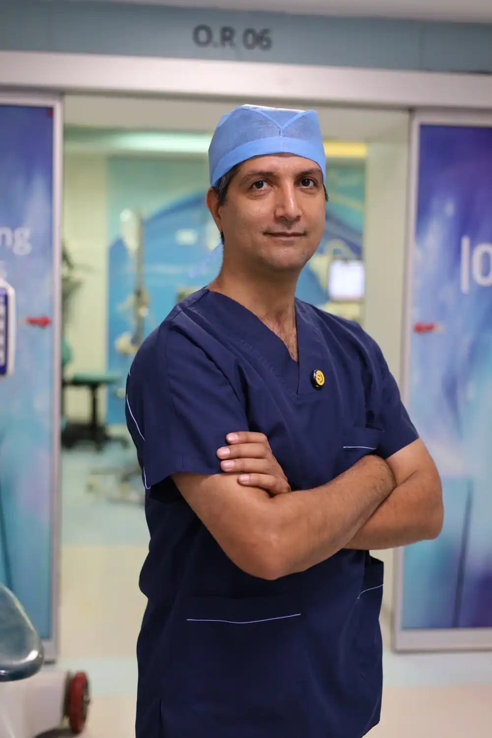 دکتر سعید یادگاری - جراح و فوق تخصص چشم